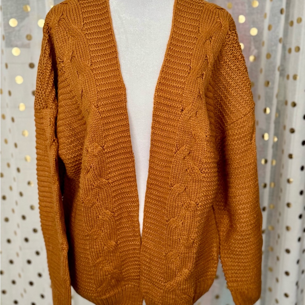 Cozy Cable Knit Cardigan Sweater - Brown